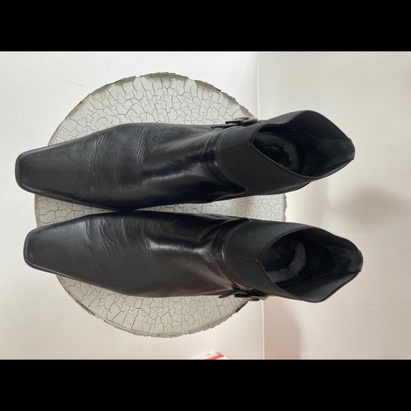 PREVATA Black Leather/Stretch Ankle Boot.9.5 - Picture 2 of 6
